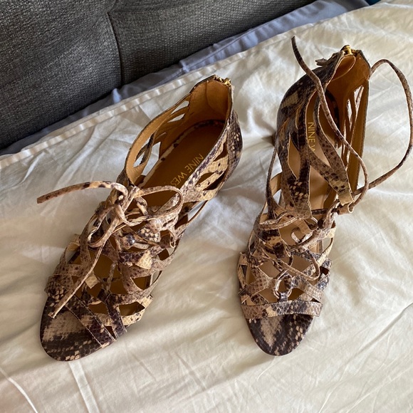 Ladies 10 Nine West lace up snake print stiletto sandals worn once - Picture 2 of 4